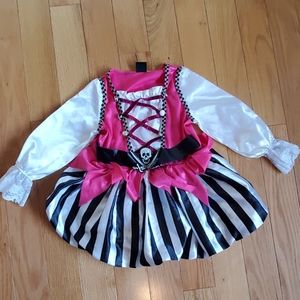 Little girl pirate costume